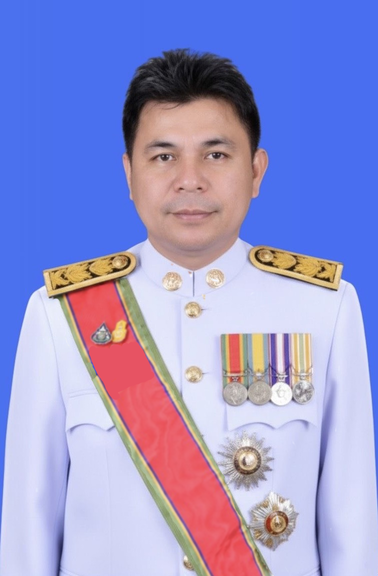 ผู้อำนวยการสำนักนายทะเบียนและกฎหมาย