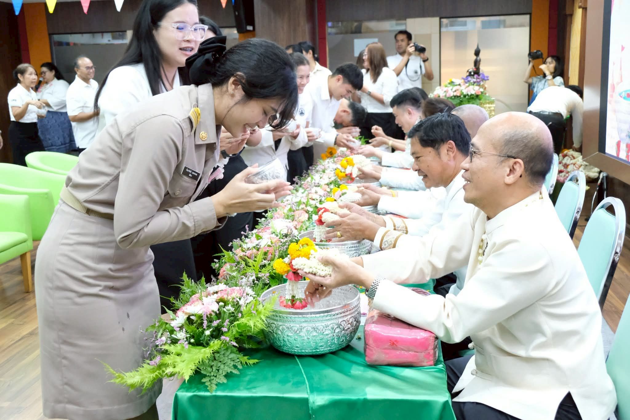 ภาพ 2